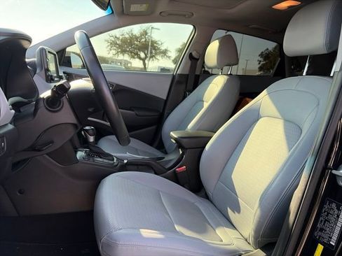 Used 2021 Hyundai Kona Ultimate FWD image 12