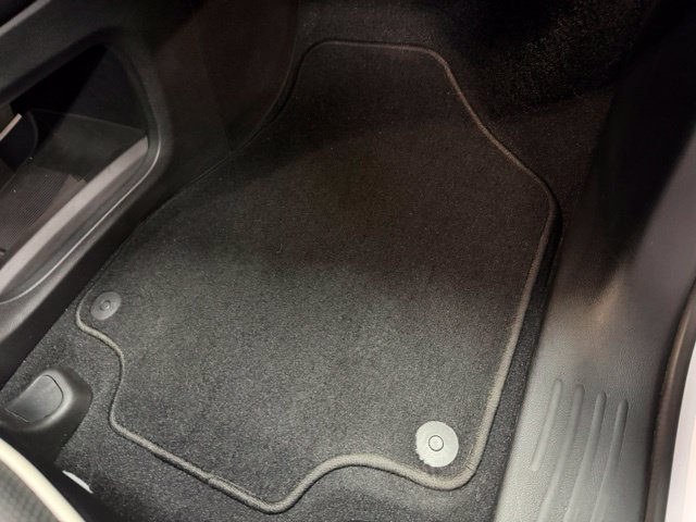 Used 2025 Chrysler Pacifica Limited AWD/4WD image 35