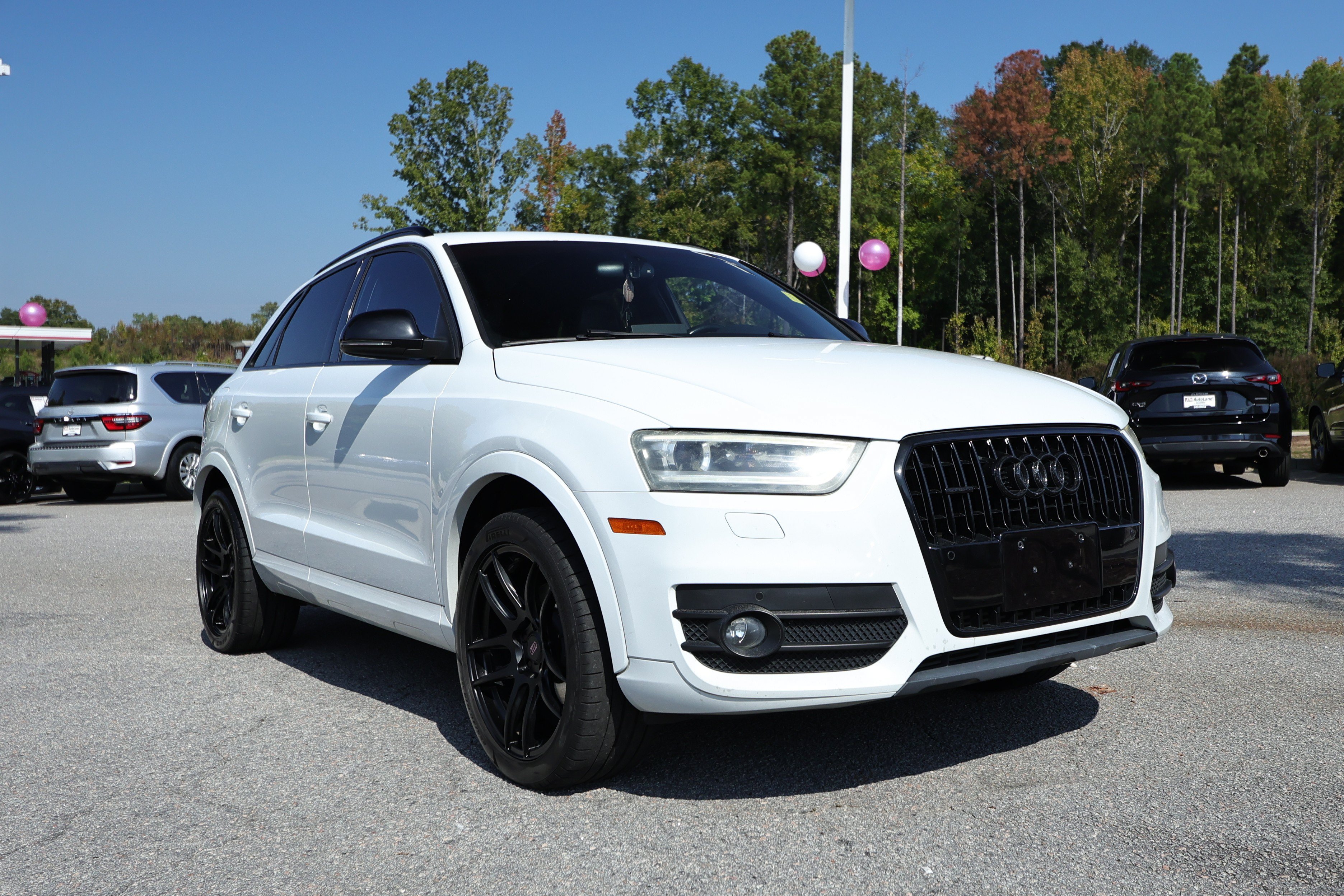 Used 2015 Audi Q3 2.0T Prestige w/ Prestige Package AWD/4WD image 3