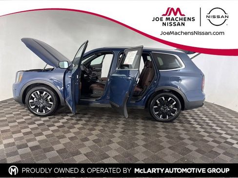 Used 2025 Kia Telluride SX w/ SX Captain's Chair Package image 10