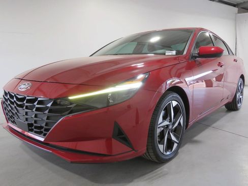 Certified 2023 Hyundai Elantra SEL w/ Convenience Package FWD image 1