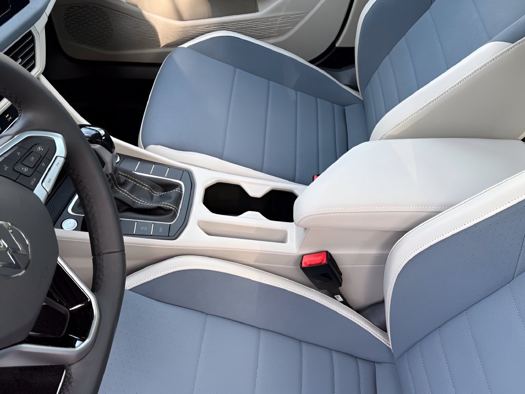 New 2026 Volkswagen Jetta SE FWD image 19