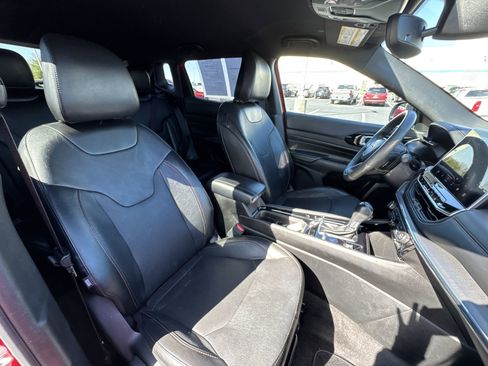 Used 2023 Jeep Compass Limited AWD/4WD image 25