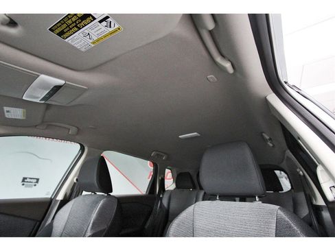 Used 2022 Nissan Rogue S image 28