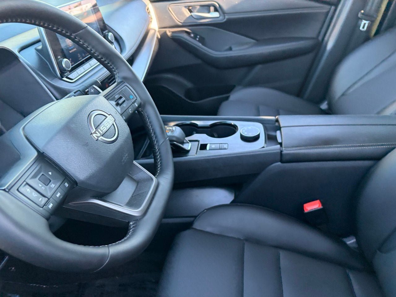 Certified 2026 Nissan Rogue SV w/ SV Premium Package AWD/4WD image 30