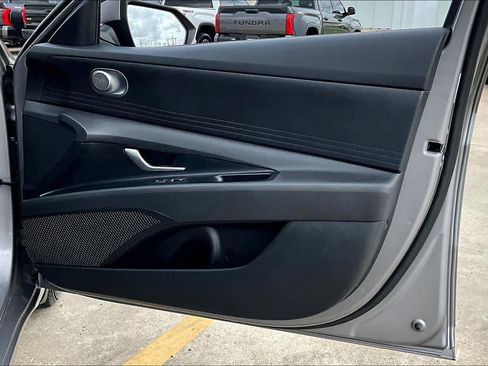 Used 2024 Hyundai Elantra SEL image 23