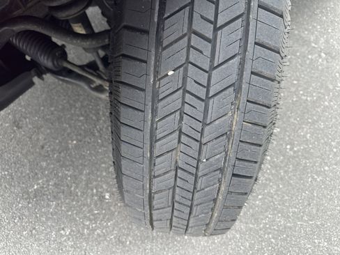 Used 2019 Toyota Tacoma SR5 image 31