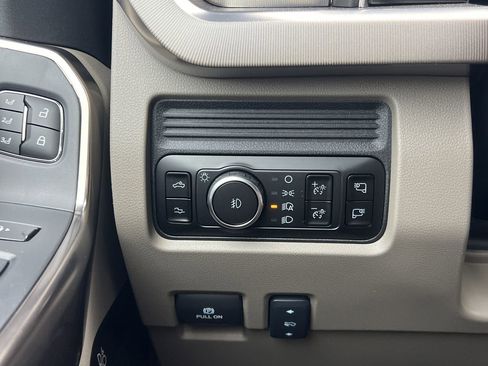 New 2026 Ford F250 Platinum AWD/4WD image 17