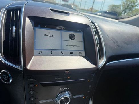 Used 2018 Ford Edge Titanium AWD/4WD image 13