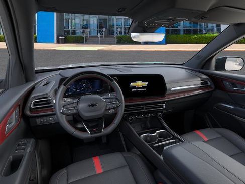 New 2026 Chevrolet Traverse RS w/ LPO, Floor Liner Package FWD image 41