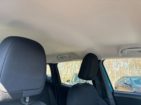 Used 2020 Jeep Renegade Latitude w/ Cold Weather Group AWD/4WD image 18