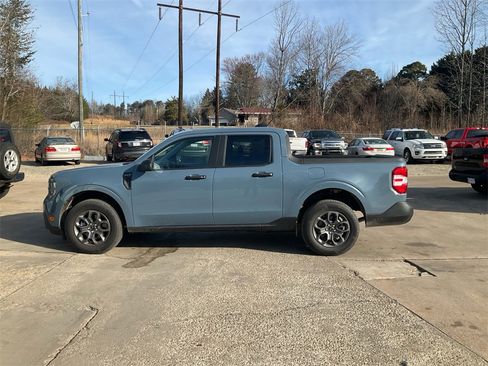 Used 2025 Ford Maverick XLT w/ Equipment Group 302A image 8