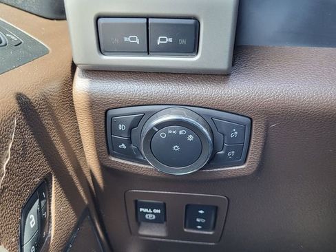 Used 2020 Ford F150 King Ranch w/ Equipment Group 601A Luxury AWD/4WD image 21