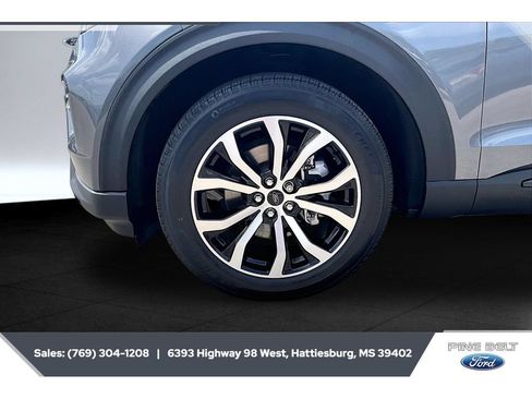 Certified 2022 Ford Explorer ST-Line w/ Class IV Trailer Tow Package RWD image 7