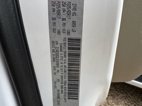 Used 2018 Dodge Grand Caravan SE w/ UConnect Hands-Free Group image 34