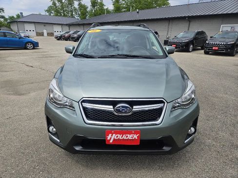 Used 2016 Subaru Crosstrek Touring AWD/4WD image 2