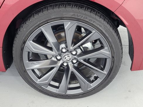 Used 2025 Toyota Corolla SE w/ SE Premium Package FWD image 11