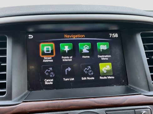 Used 2020 Nissan Pathfinder Platinum FWD image 13