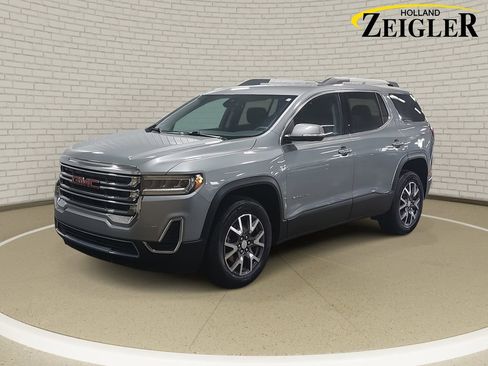 Used 2023 GMC Acadia SLE w/ Driver Convenience Package image 1