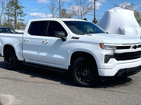 Used 2024 Chevrolet Silverado 1500 RST w/ Convenience Package II AWD/4WD image 33