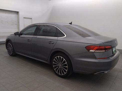 Used 2022 Volkswagen Passat 2.0T FWD image 3