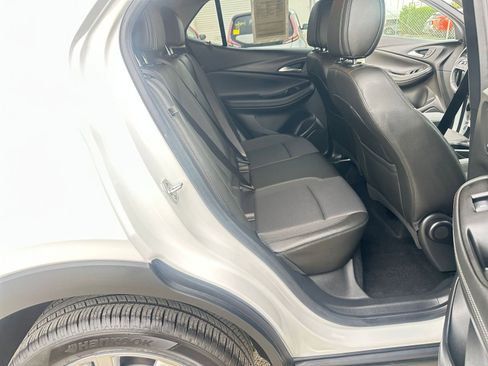 Used 2025 Buick Encore GX Preferred image 25