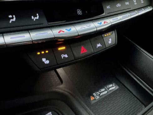 Used 2022 Cadillac CT5 Luxury w/ Sun And Sound Package AWD/4WD image 24