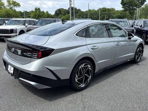 New 2026 Hyundai Sonata SEL FWD image 8