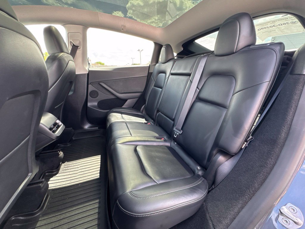 Used 2023 Tesla Model Y Long Range AWD/4WD image 15