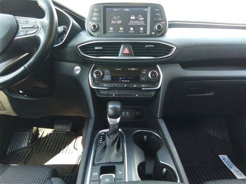 Used 2019 Hyundai Santa Fe SEL image 11