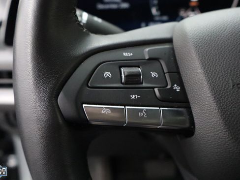 Used 2025 Cadillac XT4 Premium Luxury image 16