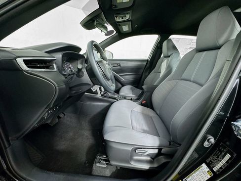Used 2025 Toyota Corolla Cross AWD Hybrid image 12