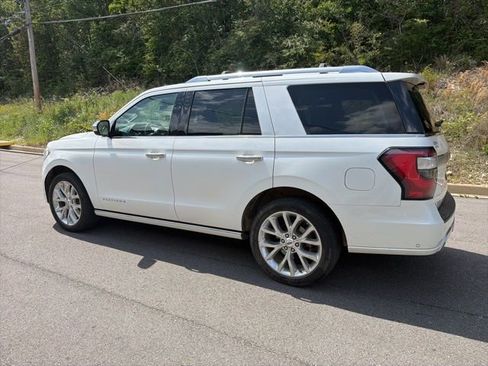 Used 2018 Ford Expedition Platinum RWD image 5