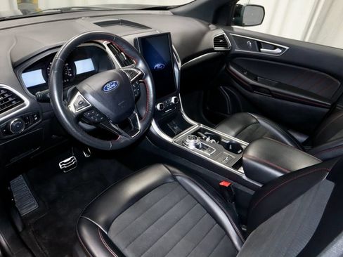 Certified 2024 Ford Edge ST-Line AWD/4WD image 25