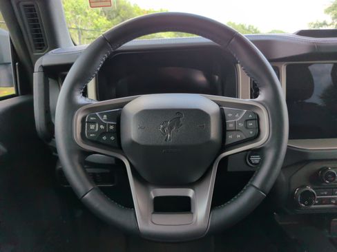 Used 2025 Ford Bronco Outer Banks AWD/4WD image 23