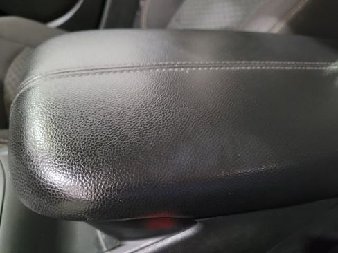 Used 2019 GMC Terrain SLE image 28