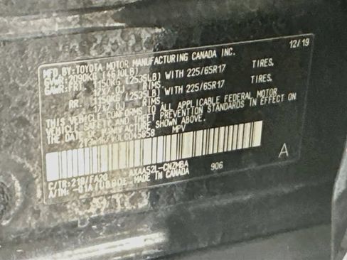 Used 2020 Toyota RAV4 XLE FWD image 18