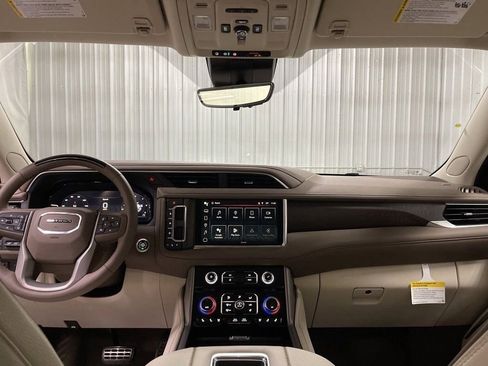 New 2024 GMC Yukon XL Denali w/ Advanced Technology Package image 21