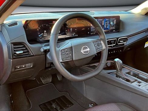 New 2026 Nissan Sentra SR image 7