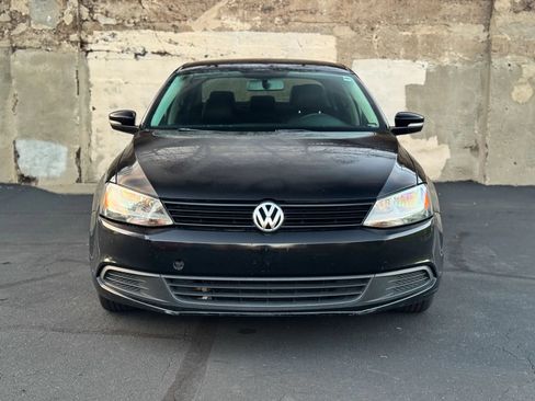 Used 2012 Volkswagen Jetta SE FWD image 9