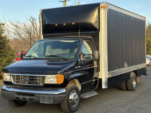 Used 2006 Ford E-450 and Econoline 450 image 1
