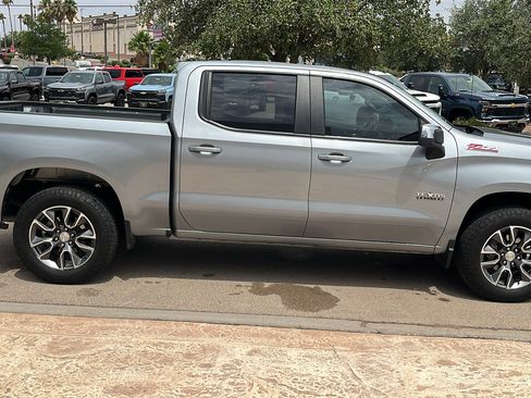 Used 2025 Chevrolet Silverado 1500 LT w/ Texas Edition Plus AWD/4WD image 9