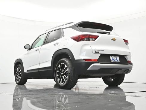 Certified 2025 Chevrolet TrailBlazer LT FWD image 43