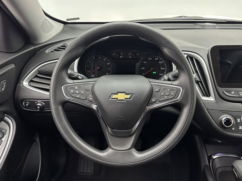 Used 2025 Chevrolet Malibu LT image 17