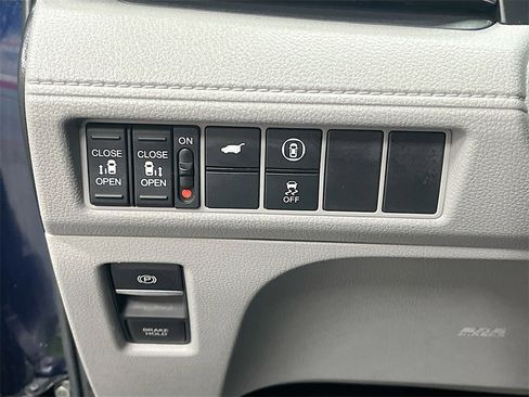 Used 2023 Honda Odyssey EX-L image 10