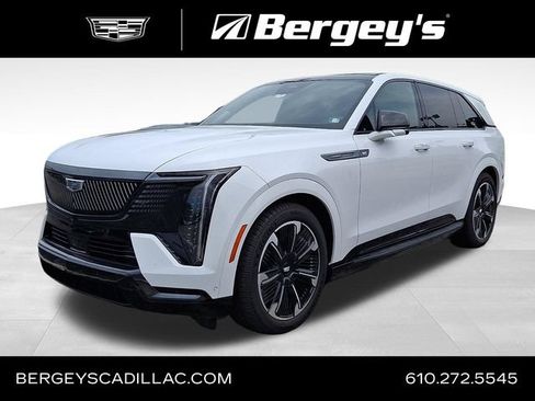 Used 2025 Cadillac Escalade IQ Sport 2 AWD/4WD image 1