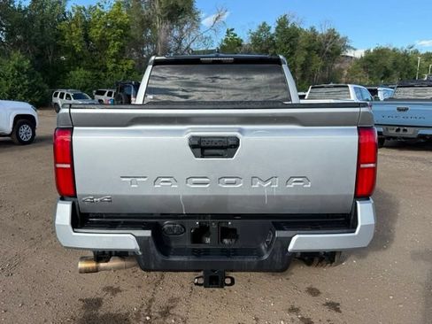 Used 2024 Toyota Tacoma SR5 AWD/4WD image 5