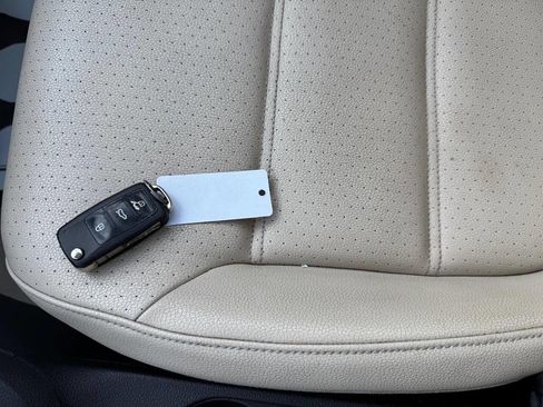 Used 2015 Volkswagen Jetta TDI SE image 32