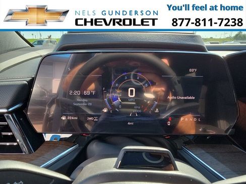 New 2026 Chevrolet Suburban High Country image 36