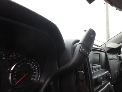 Used 2017 Chevrolet Silverado 2500 W/T image 9